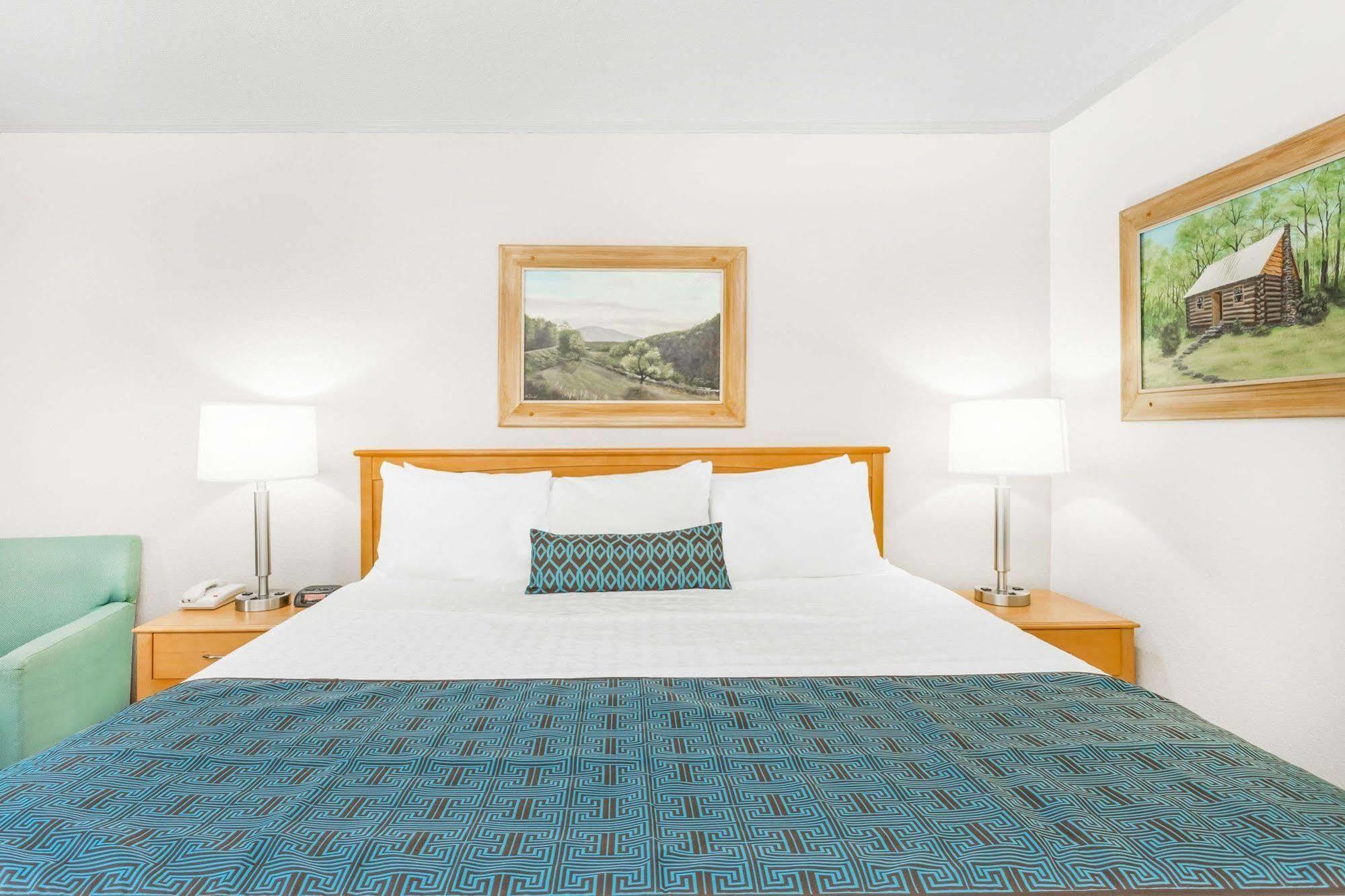 Days Inn By Wyndham Jefferson Exterior photo